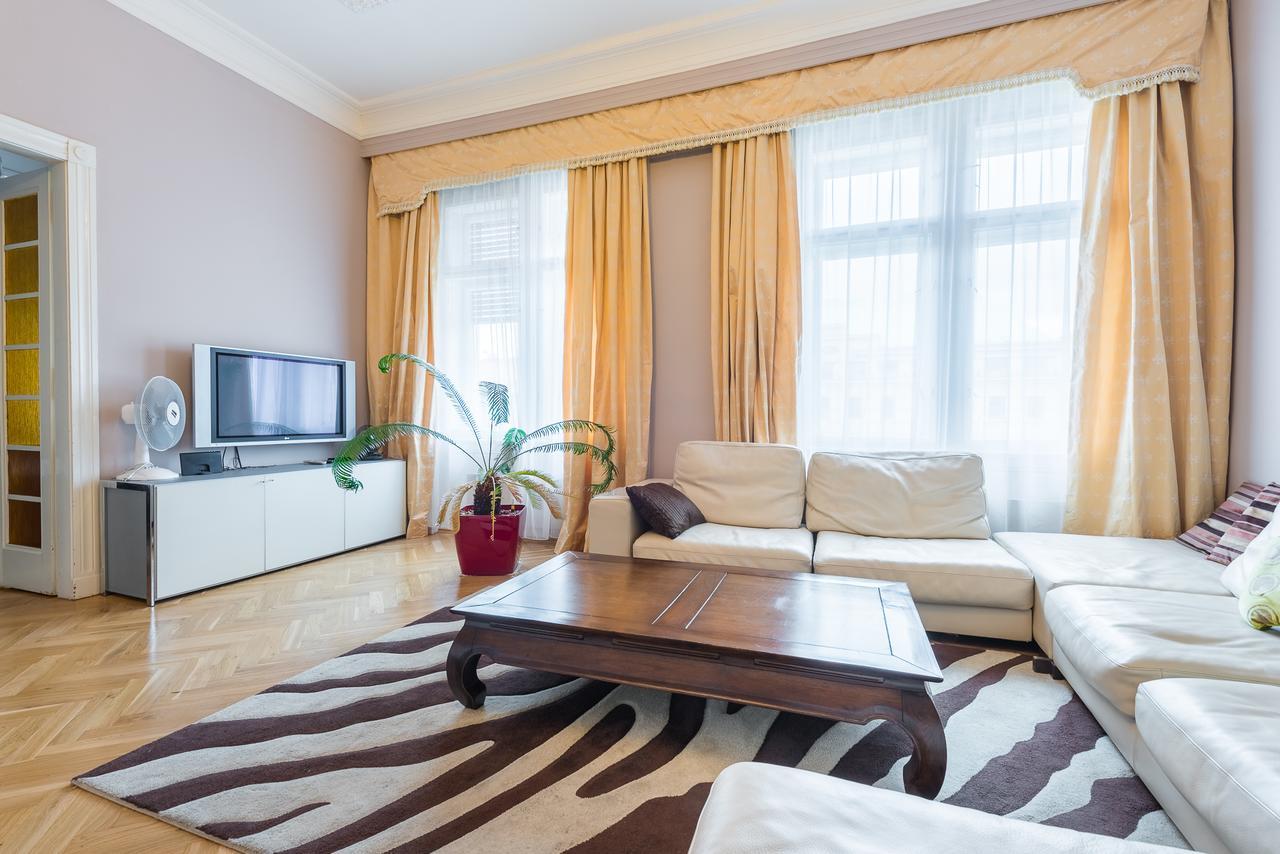 Wenceslas Square Apartment Praha Exteriér fotografie